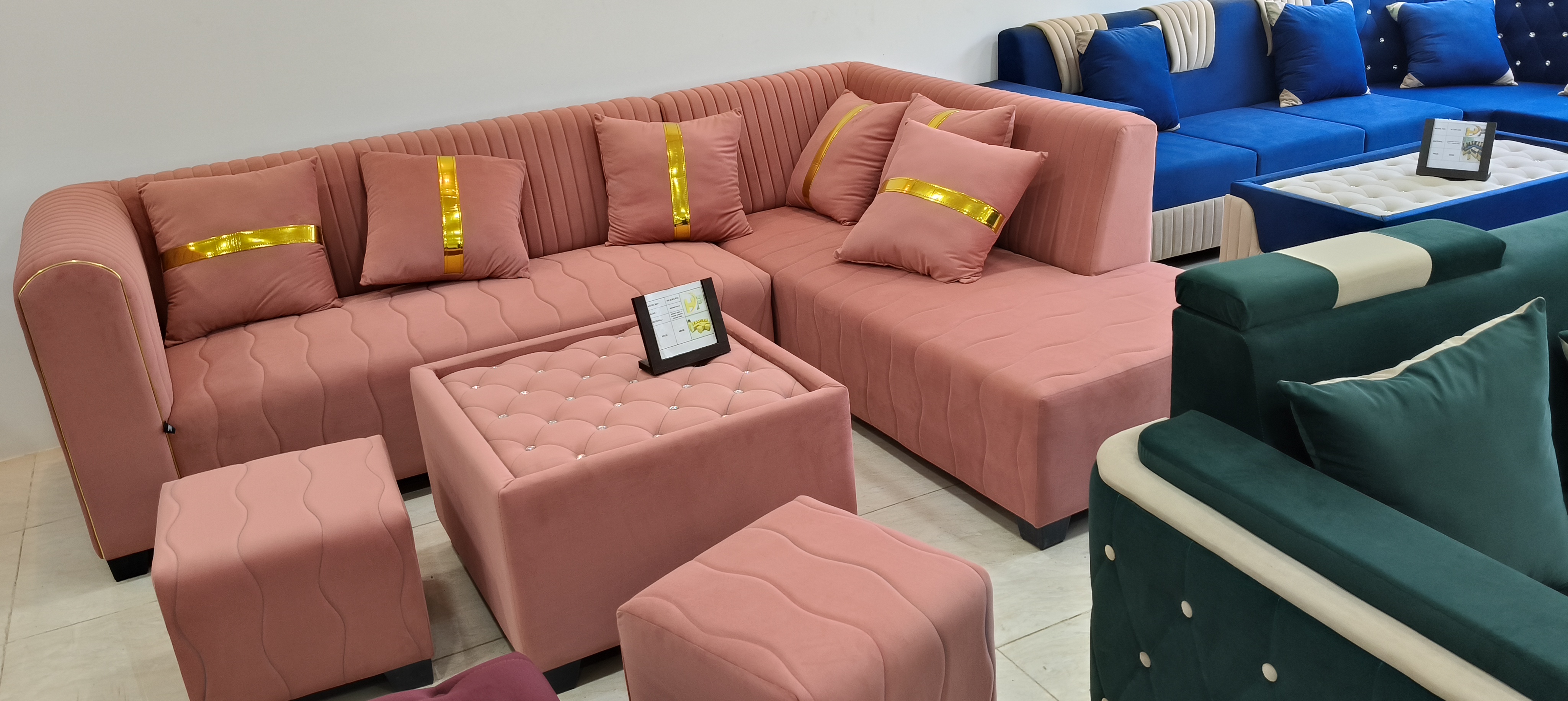 Transform Your Living Space: The Perfect Solution with Our 5-Seater Corner Sofa