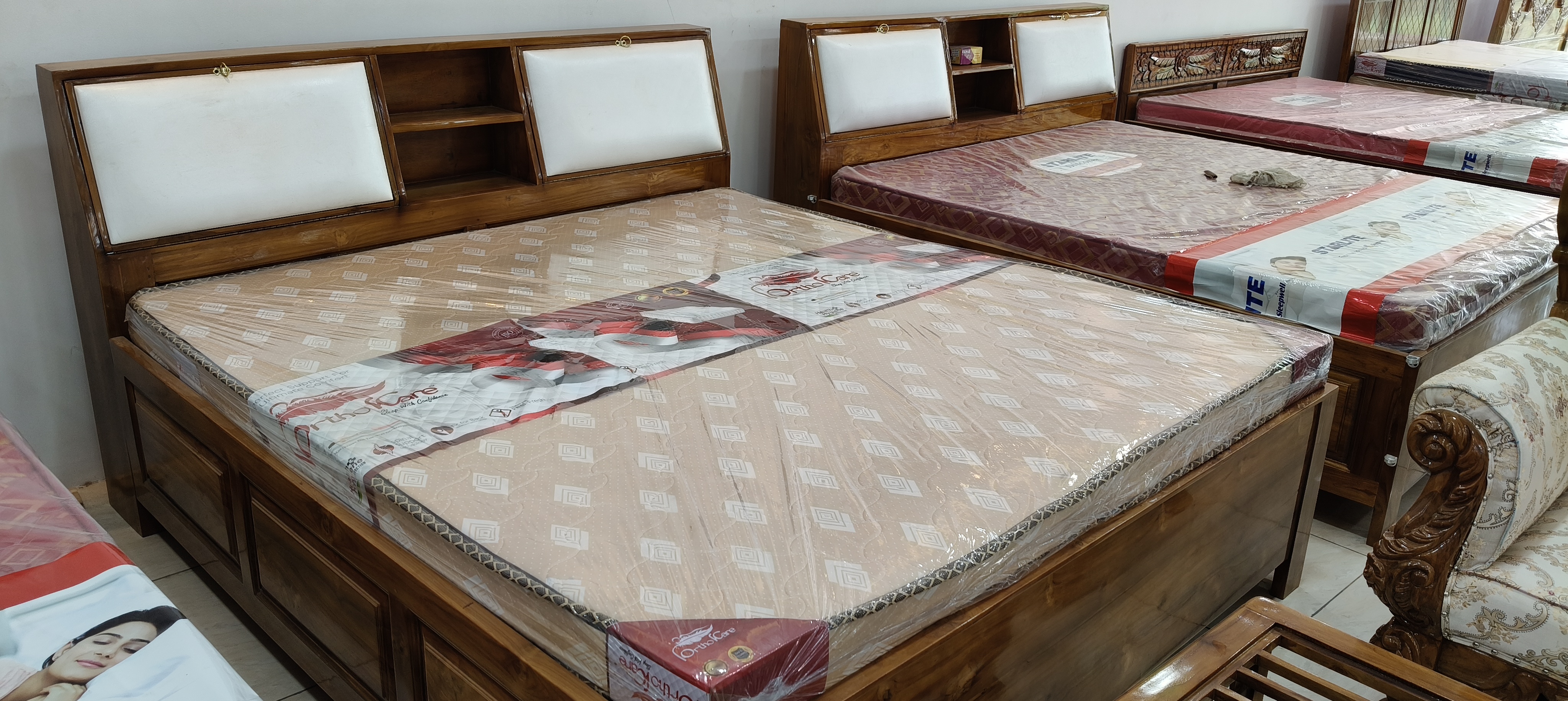 Transform Your Living Space: Discover the Magic of Sagwan Wood Diwan