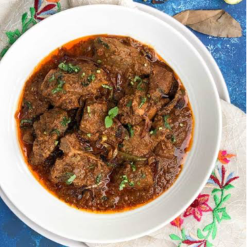 A Culinary Delight: How Mutton Handi Solves More Than Just Hunger