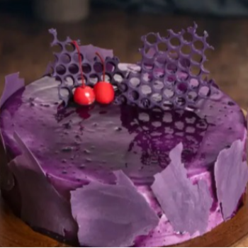 The Sweet Solution for Celebrations: Black Currant Cake
