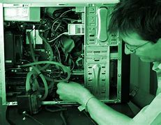 Empowering Small Business Owners: How Desktop Support Services Solve Critical IT Challenges