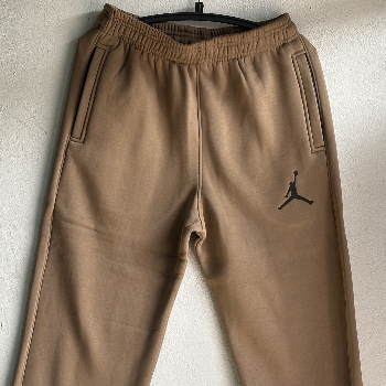Elevate Your Wardrobe: How Jordan Lower Solves Your Style Dilemma