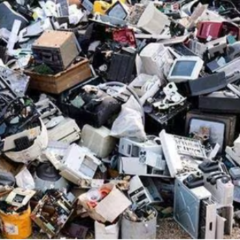Transforming Lives: How a Kabadiwala’s Journey Can Inspire Sustainable E-Waste Management in India | SMART KABADI COM