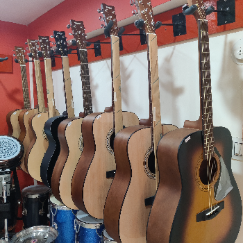 Striking the Right Chord: How Yamaha Guitars Transform Musical Journeys | AMIT MUSIC HOUSE