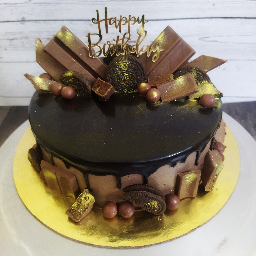 Indulge in Sweet Satisfaction: How Chocolate Overload Cake Solves Your Cravings | PRIGO