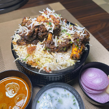 The Unforgettable Aroma of Mutton Biryani: A Culinary Tale from Hyderabad | HYDERABAD DUM BIRYANIWALA