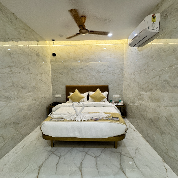 Discover Comfort and Convenience with Deluxe AC Rooms at Elliott Inn | ELLIOTT INN AC DORMITORY