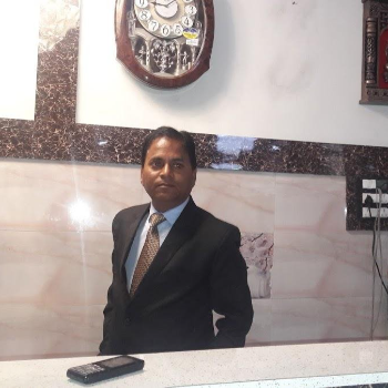 Transforming Hotel Receptions: Meet Raghav, the Manager Who Revolutionized Guest Experience | HOTEL SHAHANSHAH R AND R RESTAURANT