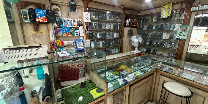 Banner SILVER S IN GADGET AND AKSHRA COLLECTION