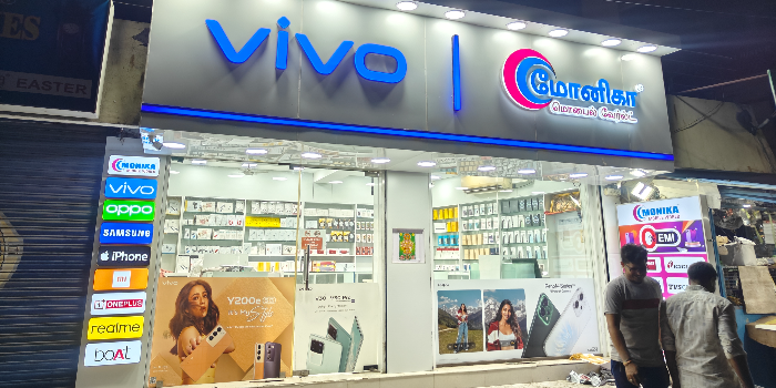 Banner MONIKA MOBILE WORLD