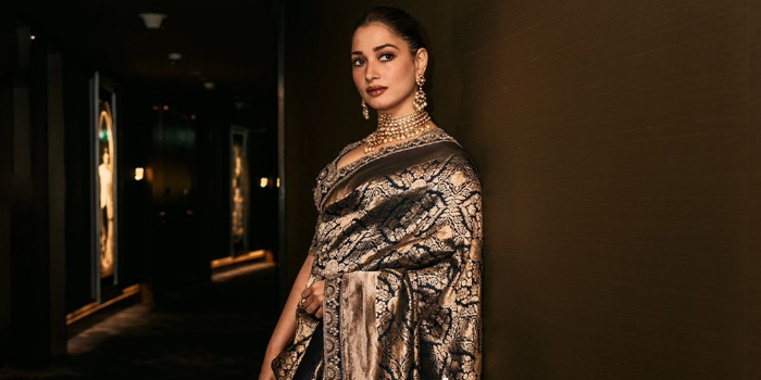 Banner ARNAV SILK CREATIONS