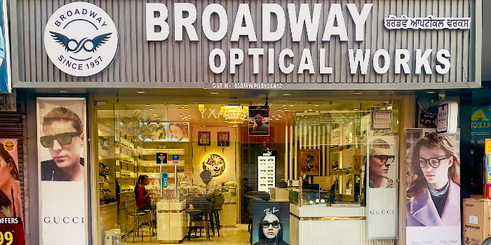 Banner BROADWAY OPTICAL WORKS