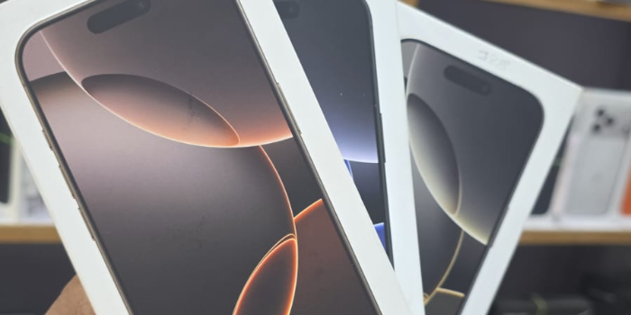 Banner YASHIKA MOBILE MART