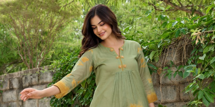 Banner NITYA THREADS