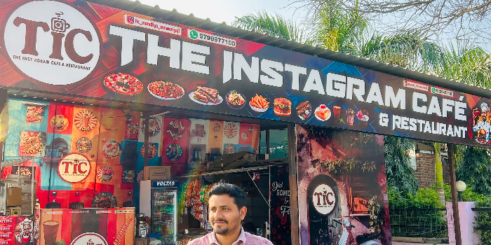 Banner TIC WITH THE INSTAGRAM CAFE RESTAURANT