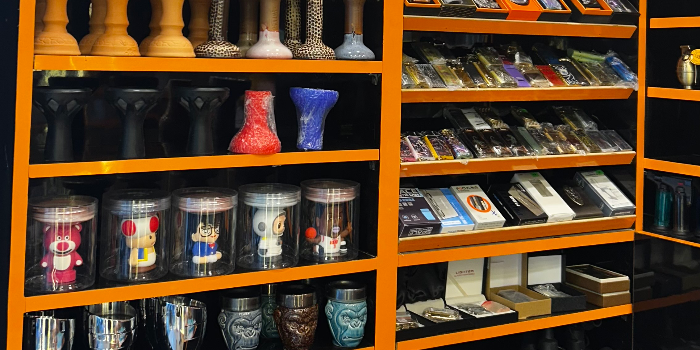 Banner THE SMOKE SHOP