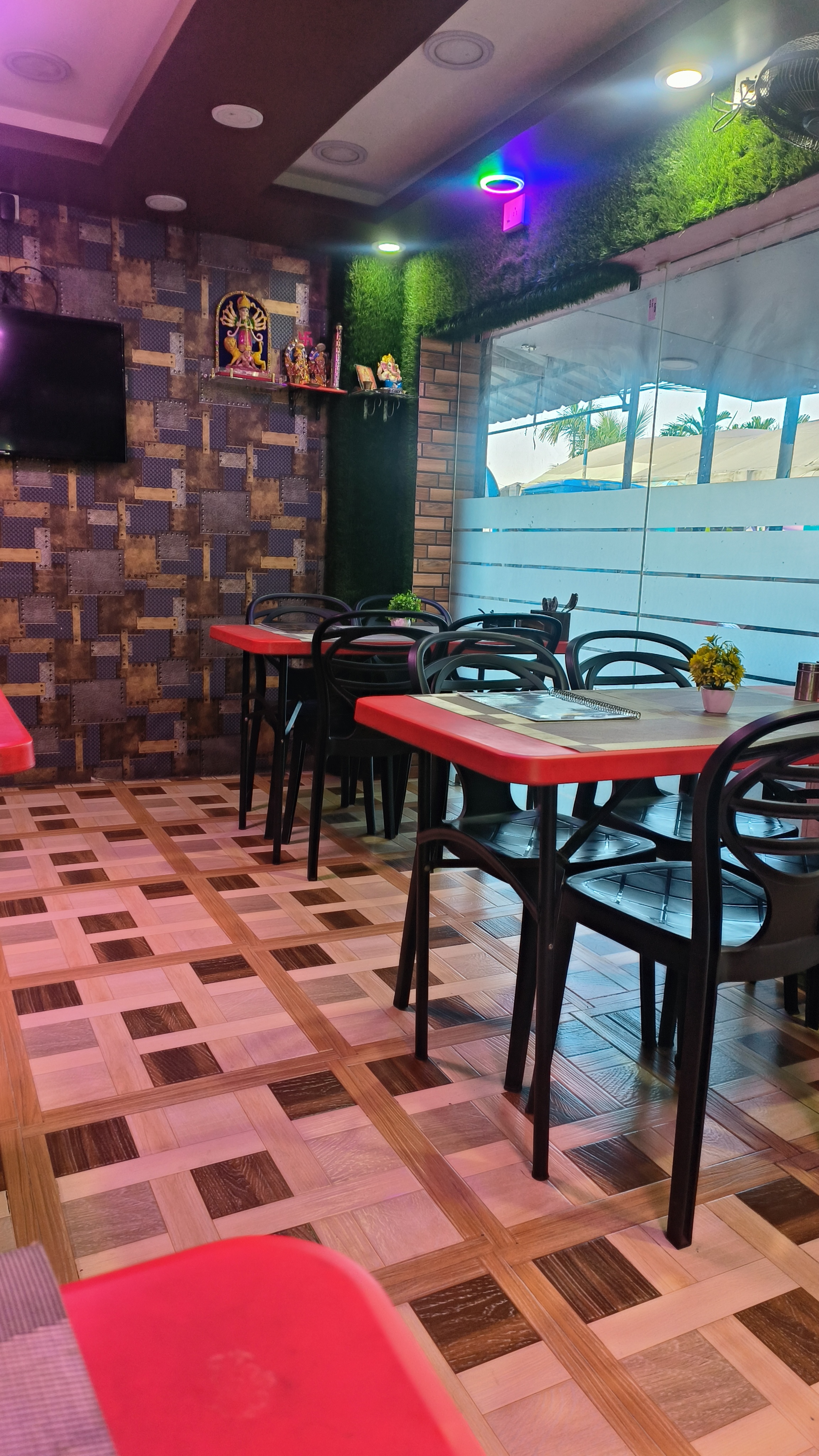 Lazeez - LAZEEZ in HOOGHLY