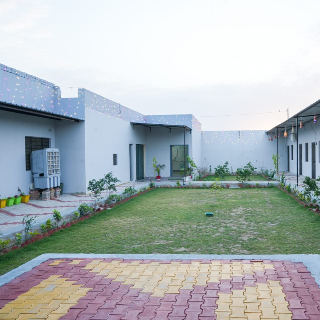 ROYAL GUEST HOUSE - Gallery in SURATGARH