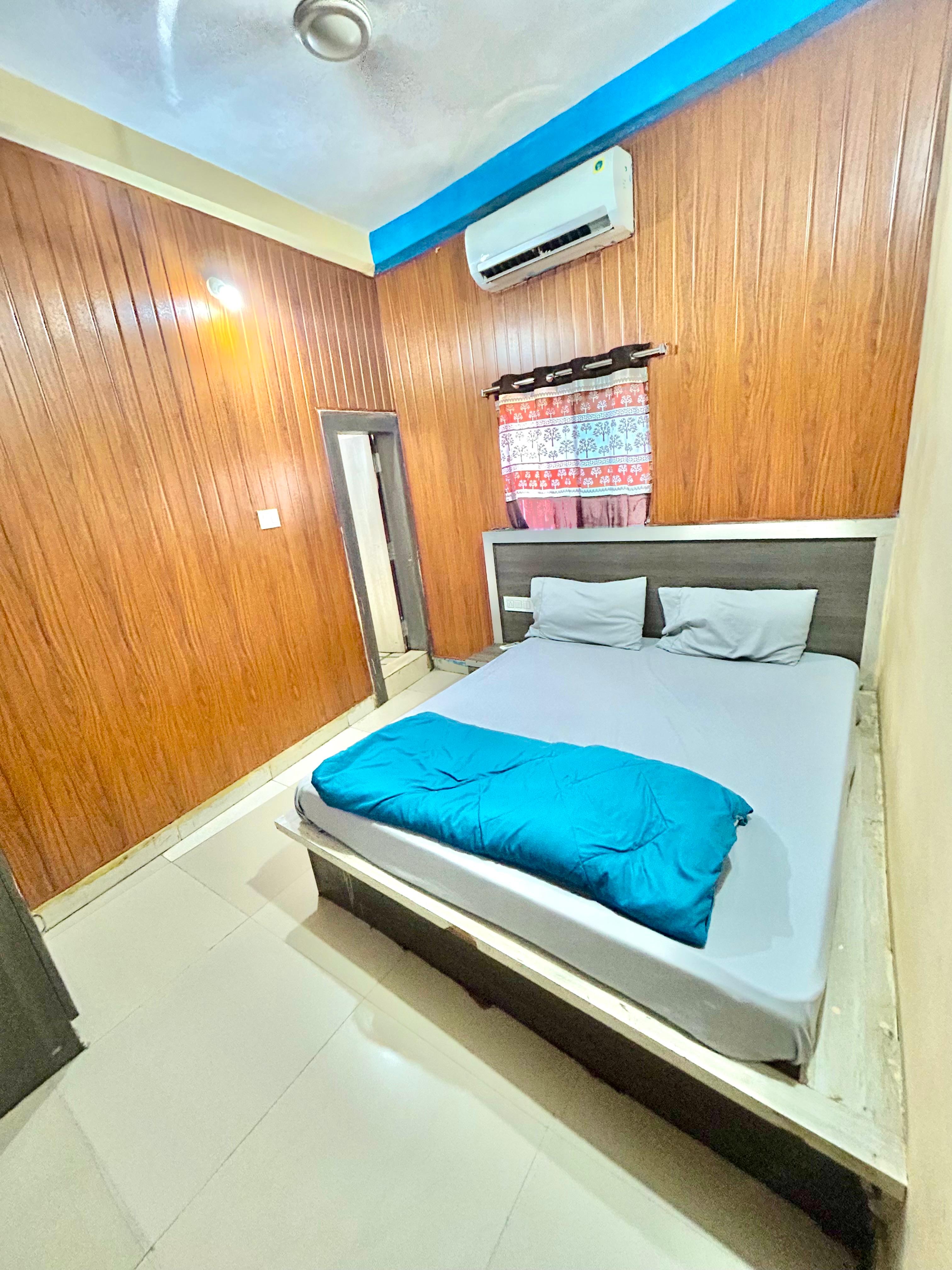  | HOTEL TUK TUK PALACE | Hotel TUK TUK Palace East Jail Road