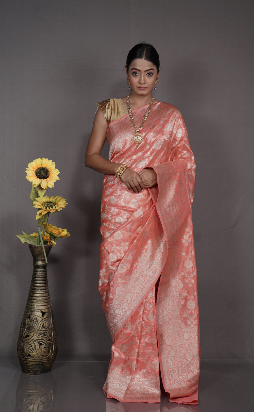  | M D SAREES | A 30 19 S HANUMAN PHATAK PILIKOTHI VARANASI, 221001