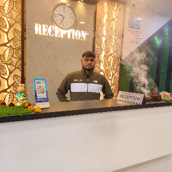 Hotel AV  RESIDENCY-https://media.vyaparify.com/vcards/products/102163/product_1734494884.png Image