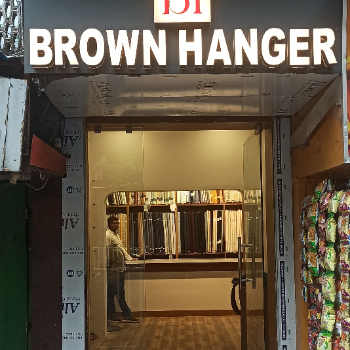 Clothes,-https://media.vyaparify.com/vcards/products/102390/product_1734599910.png Image