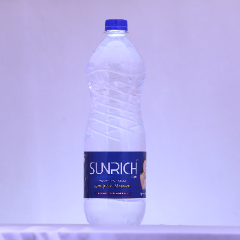 Sunrich Regular 1 Litre-https://media.vyaparify.com/vcards/products/102523/product_1734629678.png Image