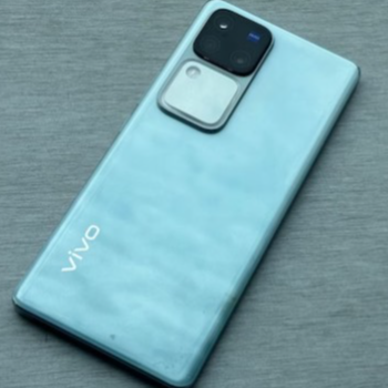 Vivo V 30-https://media.vyaparify.com/vcards/products/104700/product_1734764544.png Image