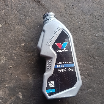  Valvo Line High Performance Engine Oil GUMMADIDALA SRINU Shop No 1 Main  Road SRI  VENKATESWARA BIKE MECHANIC OPP RTC BUSTAND CHIMAKURTHY 523226