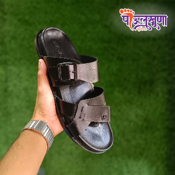  Shiken 14 PAULKHUNA FOOTWEAR 📍Mohiniraj Temple Road Dr.Hedgewar Chowk - Newasa 414603 -Maharashtra - India