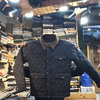 Clothes-https://media.vyaparify.com/vcards/products/118600/product_1737187907_678b6243d4e28.png Image