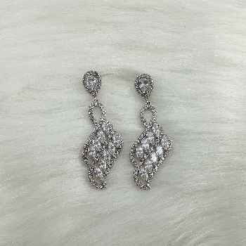  Earring ZENA BRIDAL C O Zena Bridal  Walford Northern  Col Next To 5th Season