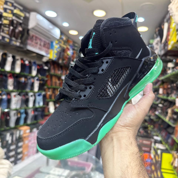 Cloth & Shoes-https://media.vyaparify.com/vcards/products/120259/product_1737535891_6790b1934a58d.png Image