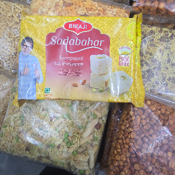 Bikaji sadabahar-https://media.vyaparify.com/vcards/products/121545/product_1737722907_67938c1ba4211.png Image