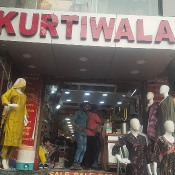 Cloths-https://media.vyaparify.com/vcards/products/124670/product_1737976759_67976bb7e1c97.png Image