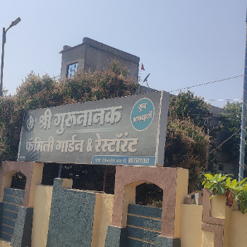 restaurants-https://media.vyaparify.com/vcards/products/125085/product_1738046868_67987d94e1ea4.png Image