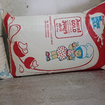 Mother dairy milk-https://media.vyaparify.com/vcards/products/125314/product_1738056835_6798a48340c5a.png Image