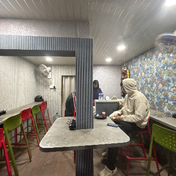 Hot and Fast Restaurant-https://media.vyaparify.com/vcards/products/125616/product_1738065326_6798c5ae030b8.png Image