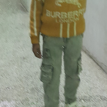 Cloths-https://media.vyaparify.com/vcards/products/125751/product_1738068741_6798d305315a5.png Image