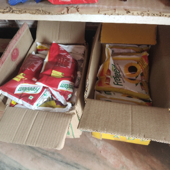 Oil-https://media.vyaparify.com/vcards/products/126221/product_1738136538_6799dbdaabb1e.png Image