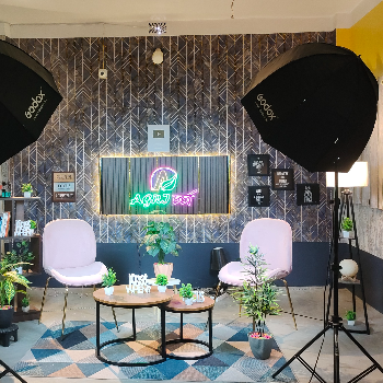 Digital Marketing-https://media.vyaparify.com/vcards/products/127208/product_1738164623_679a498fc311f.png Image