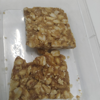 Chikki-https://media.vyaparify.com/vcards/products/127335/product_1738218358_679b1b76d377d.png Image