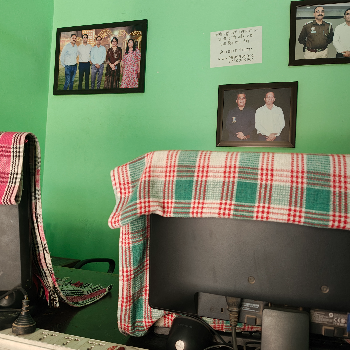 Vinayak films-https://media.vyaparify.com/vcards/products/127454/product_1738227469_679b3f0de2a86.png Image