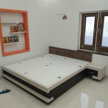 Hardware-https://media.vyaparify.com/vcards/products/127864/product_1738243885_679b7f2d54adf.png Image