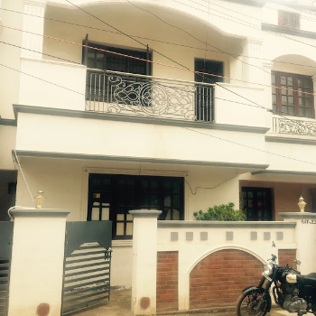 Pg and rooms-https://media.vyaparify.com/vcards/products/127934/product_1738248662_679b91d65c793.png Image