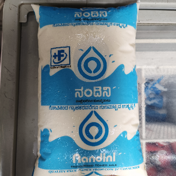 Nandhini Toned Milk , 1lit Pack-https://media.vyaparify.com/vcards/products/130882/product_1738379105_679d8f618e039.png Image