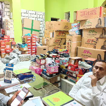 FOOTWEAR-https://media.vyaparify.com/vcards/products/132386/product_1738569182_67a075de22305.png Image