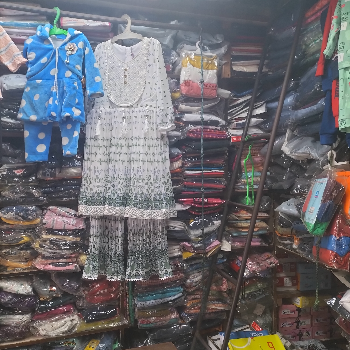 Garment shop-https://media.vyaparify.com/vcards/products/132467/product_1738575655_67a08f27f1c15.png Image