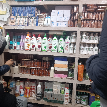 Makeup-https://media.vyaparify.com/vcards/products/132512/product_1738581257_67a0a5098fa55.png Image