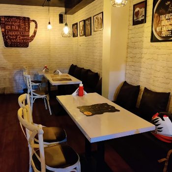 Icecream-https://media.vyaparify.com/vcards/products/132521/product_1738582433_67a0a9a10e358.png Image